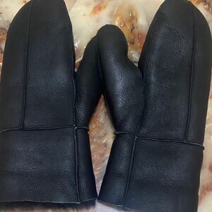 Black Leather Mittens